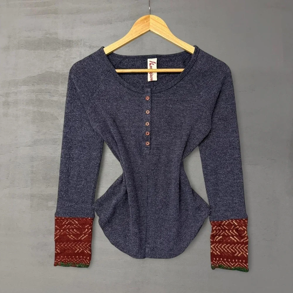Y2K Alpine Cuff Abercrombie Style Baby Doll Henley Blue Shirt Sweater Medium